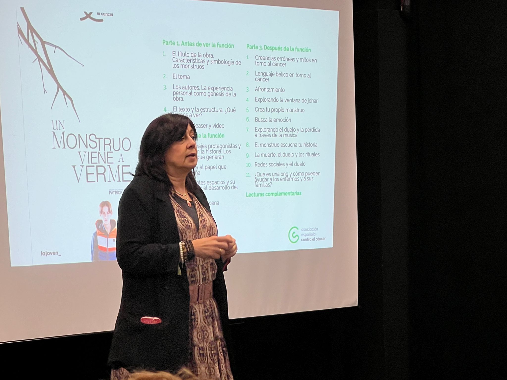 La obra Un Monstruo Viene a Verme:  una apuesta por el diálogo didáctico y la sensibilización sobre el cáncer